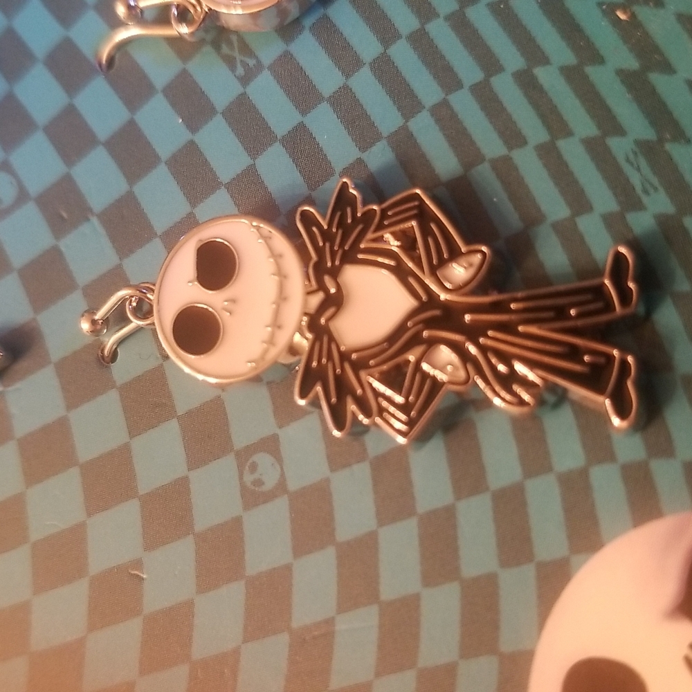 NBC Earring Set - Picture 5 of 9